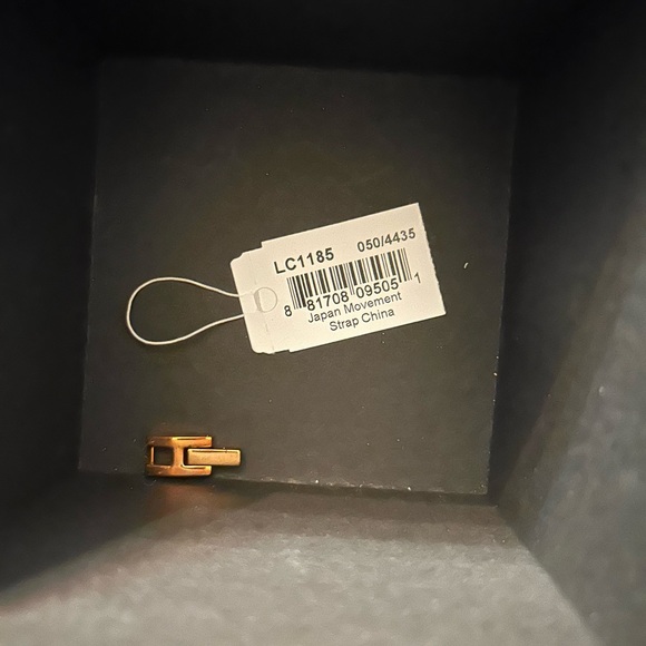 Liz Claiborne watch - Picture 4 of 6